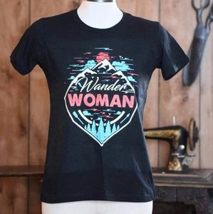 Wander Woman Print T-Shirt